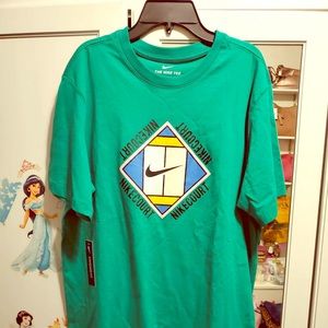 Nike t-shirt